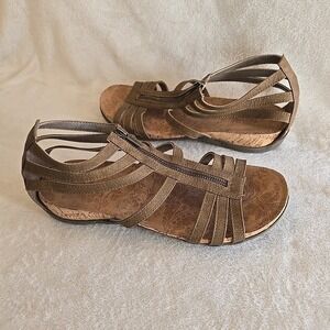 Bearpaw Layla II Strappy Gladiator-style Zip-up Sandals Women's Size 12W Brown